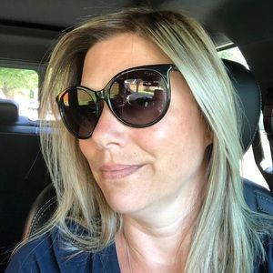 Meet your Posher, Shelly